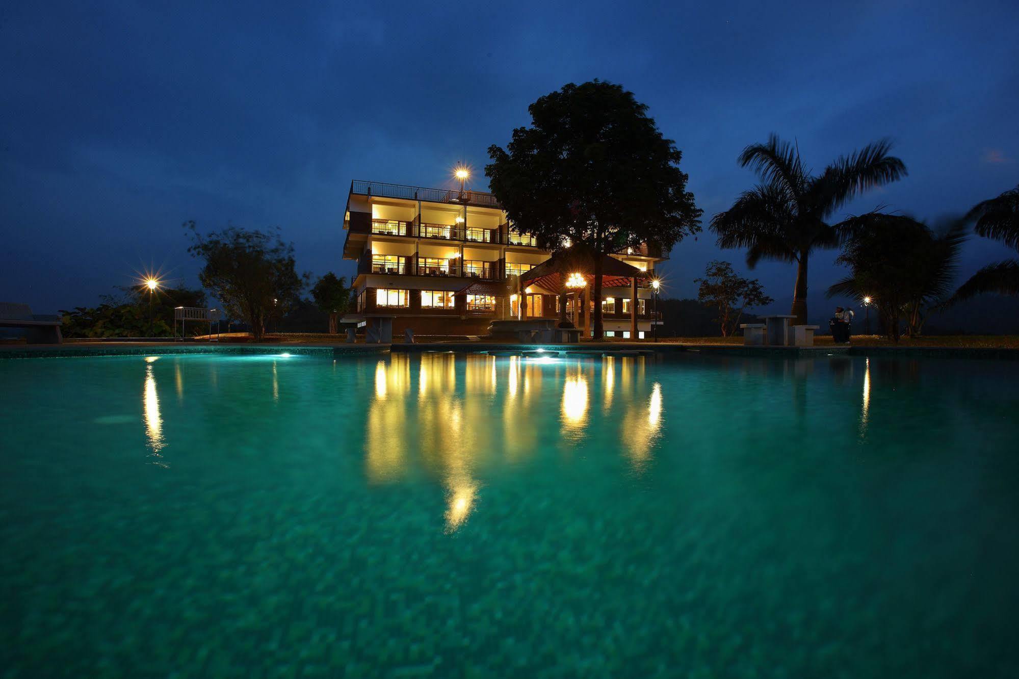 Arayal Resort-A Unit Of Sharoy Resort Tariyod Exterior foto